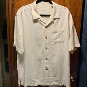 Tommy Bahamas pre loved shirt